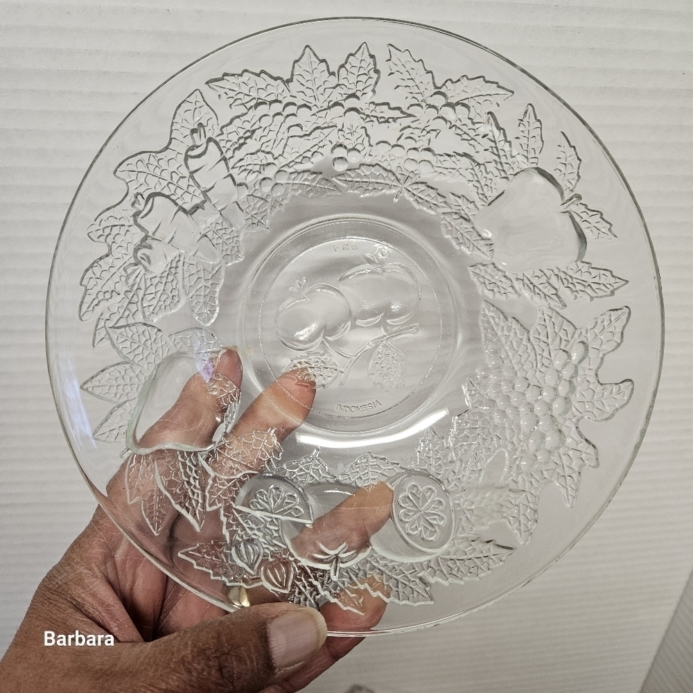 Vintage 70s FNG Indonesia Pressed Glass Bowl with Embossed Fruit Design - Picture 2 of 7